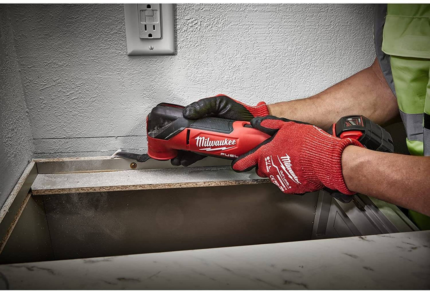 Multiherramienta Oscilante 18V con maletín y 7 accesorios Milwaukee M18 FMT-0X MILWAUKEE - 7