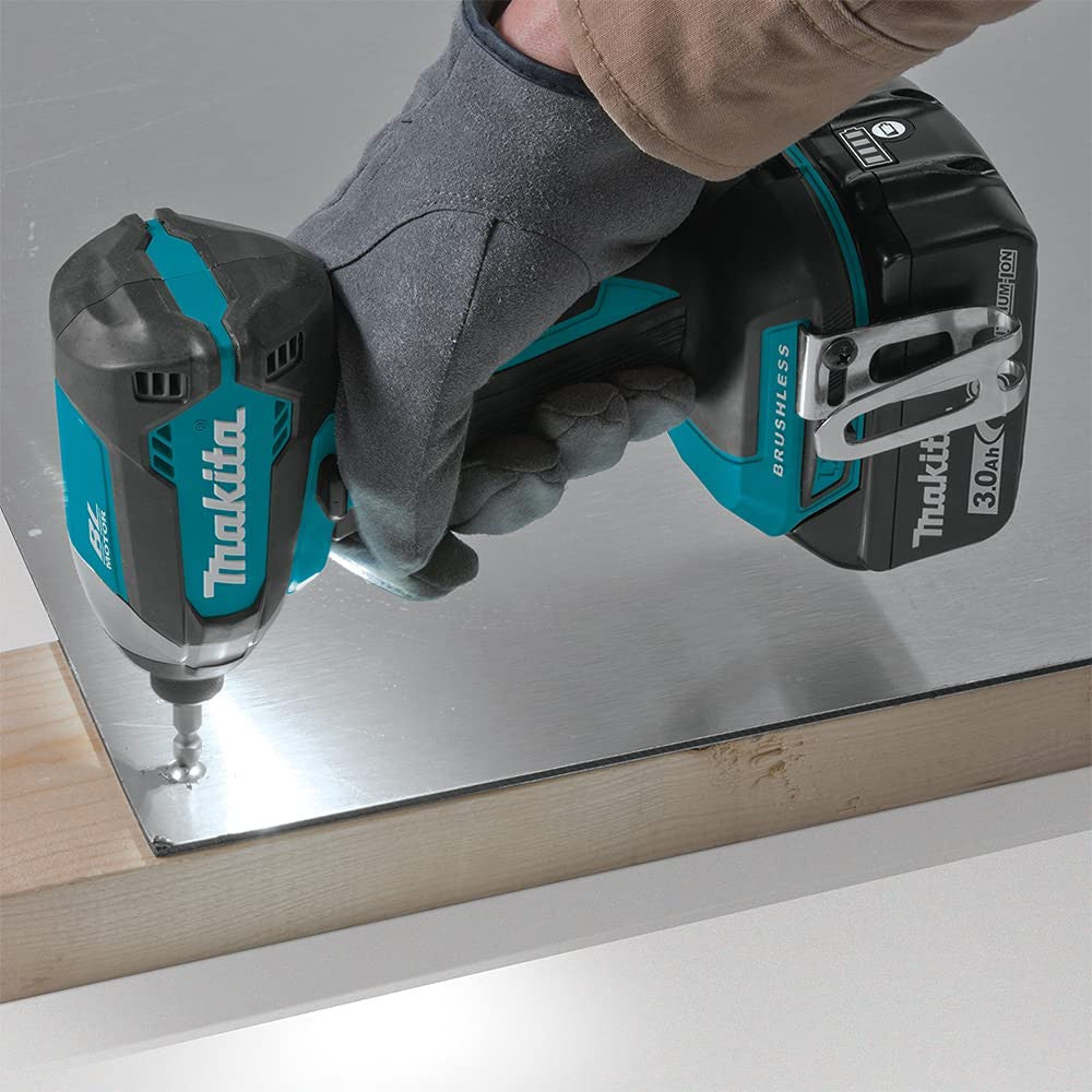 Makita kit 7 tools + 2bat 5Ah + charger + 2 bags LXT600 DLX7710BL2