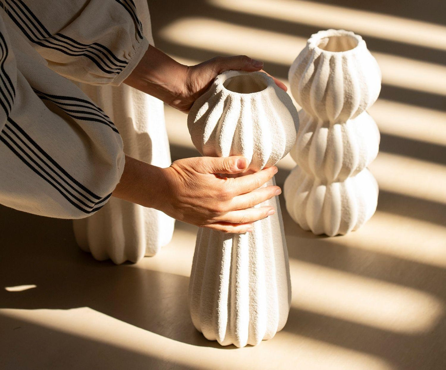 Jarrón decorativo de gres Kaduna blanco 30cm Andrea House