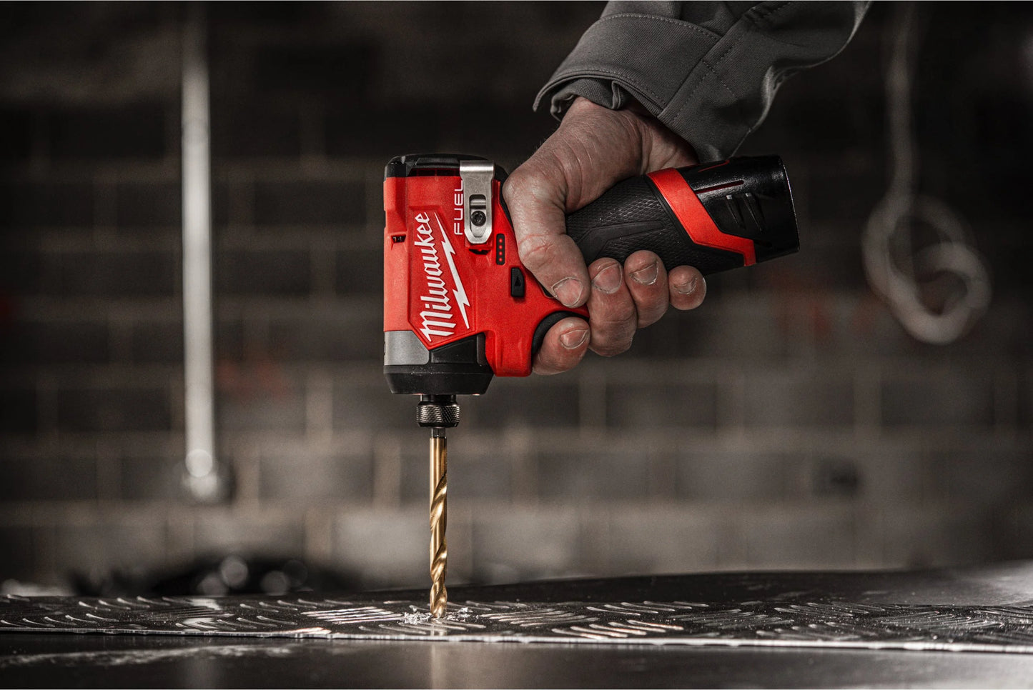 Milwaukee M12 FPP2A2-402X Power Pack: Impact Drill + Impact Driver + 2 × 4.0 Ah Batteries + Charger + Case
